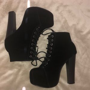 Black Suede Lace Up Boots 🖤